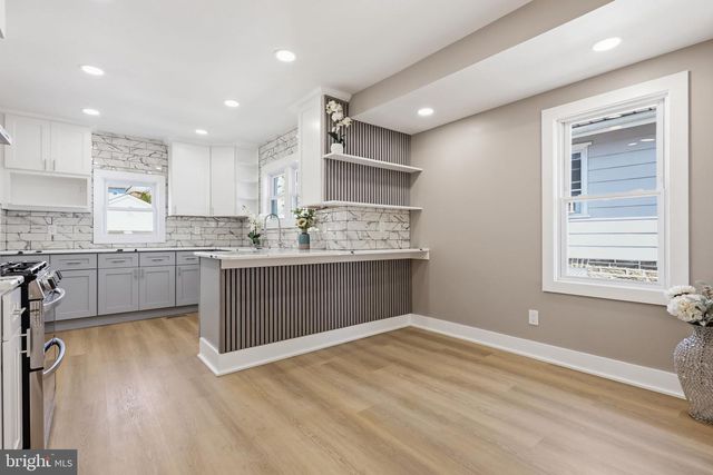 103 CENTER AVE, Willow Grove, PA 19090