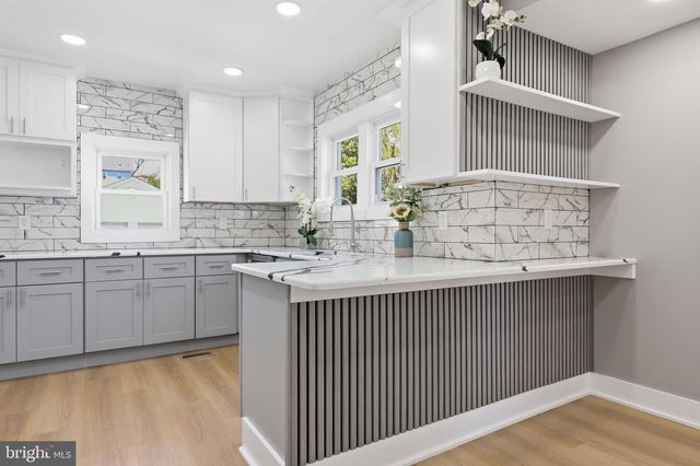 103 CENTER AVE, Willow Grove, PA 19090