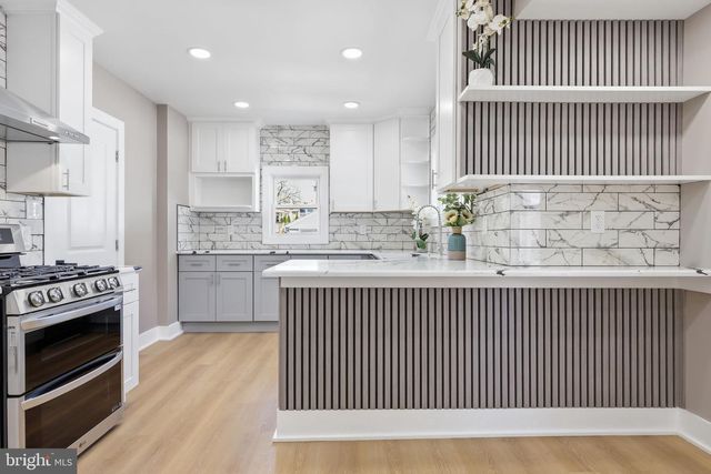 103 CENTER AVE, Willow Grove, PA 19090