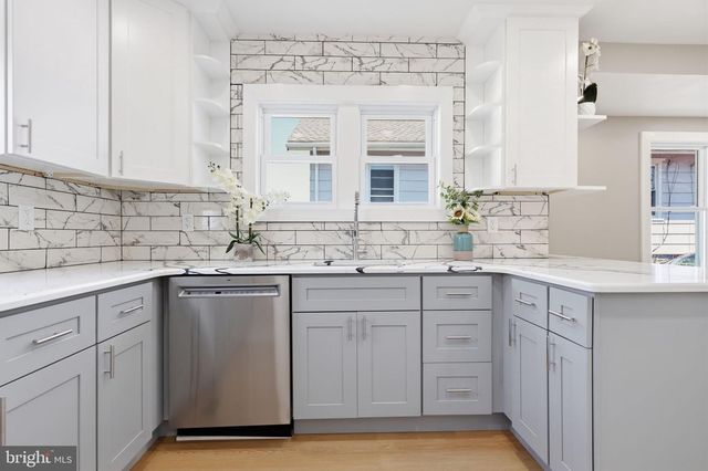 103 CENTER AVE, Willow Grove, PA 19090