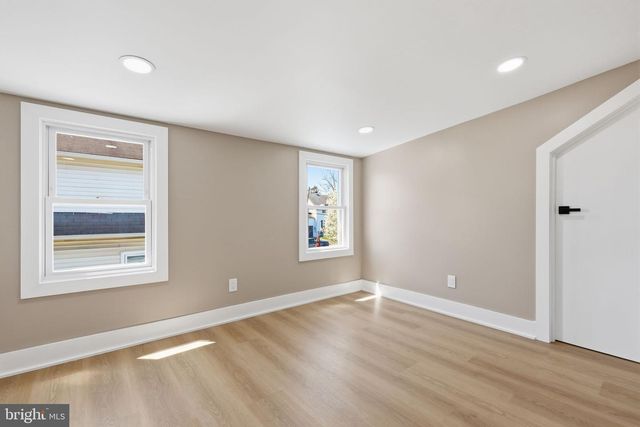 103 CENTER AVE, Willow Grove, PA 19090