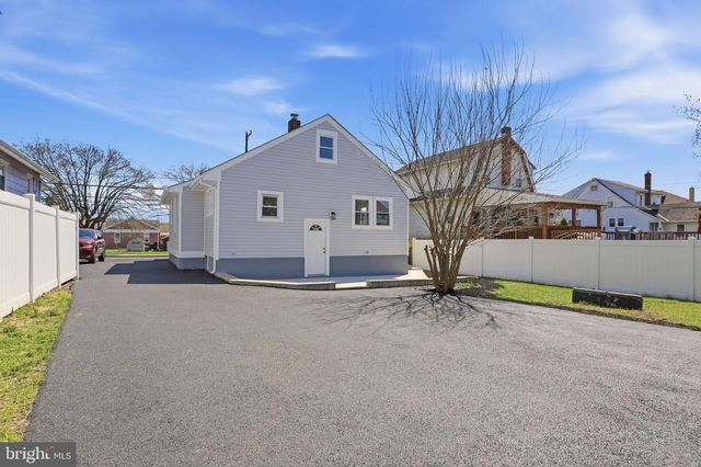 103 CENTER AVE, Willow Grove, PA 19090