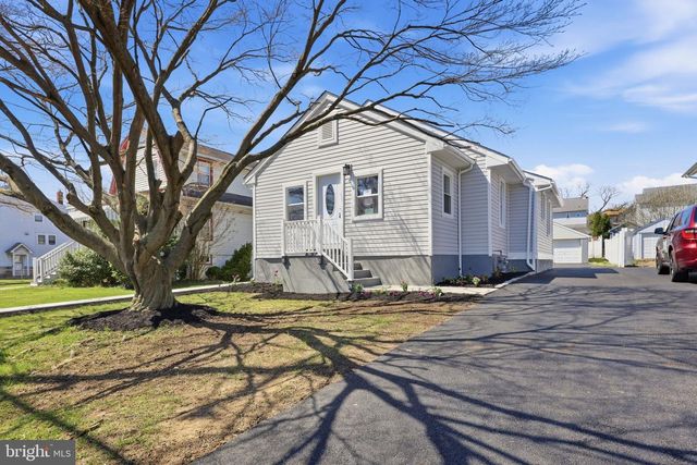 103 CENTER AVE, Willow Grove, PA 19090