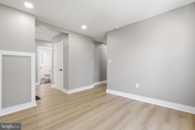 103 CENTER AVE, Willow Grove, PA 19090