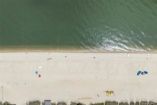 795 Pine Tree Road, Cutchogue, NY 11935