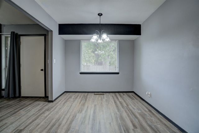 3917 Oakcrest Avenue, Enid, OK 73703