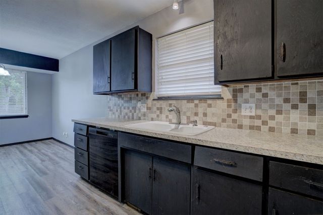 3917 Oakcrest Avenue, Enid, OK 73703