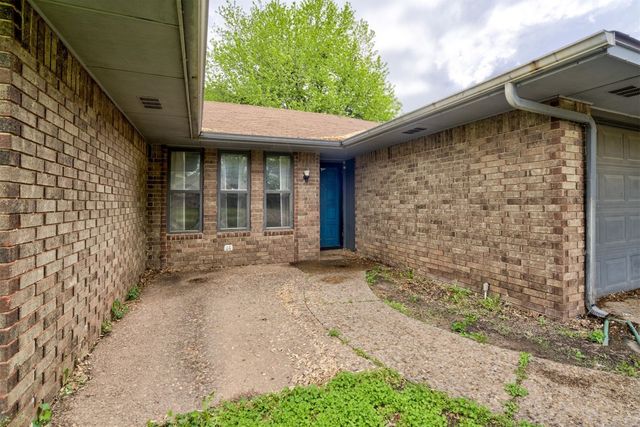 3917 Oakcrest Avenue, Enid, OK 73703