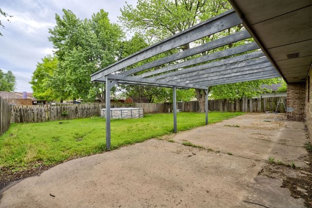 3917 Oakcrest Avenue, Enid, OK 73703