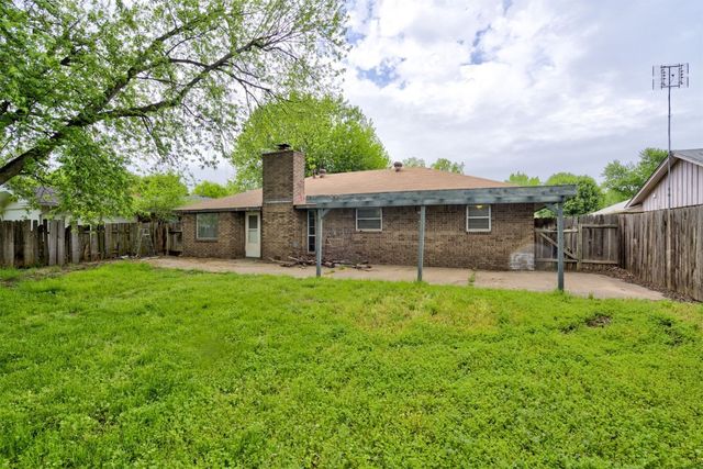 3917 Oakcrest Avenue, Enid, OK 73703