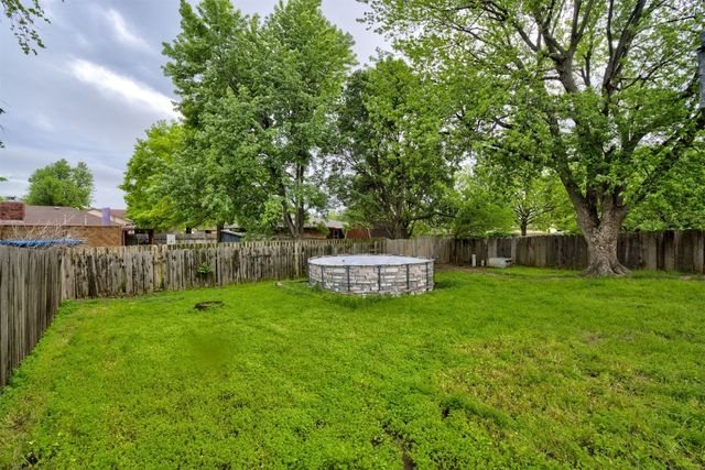 3917 Oakcrest Avenue, Enid, OK 73703