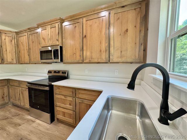 824 E Harlan Drive, Tahlequah, OK 74464