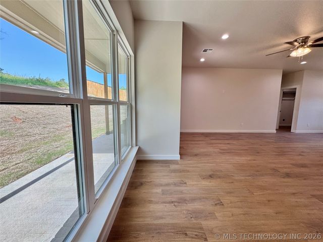 824 E Harlan Drive, Tahlequah, OK 74464