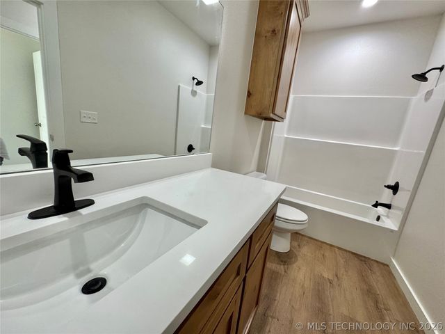 824 E Harlan Drive, Tahlequah, OK 74464