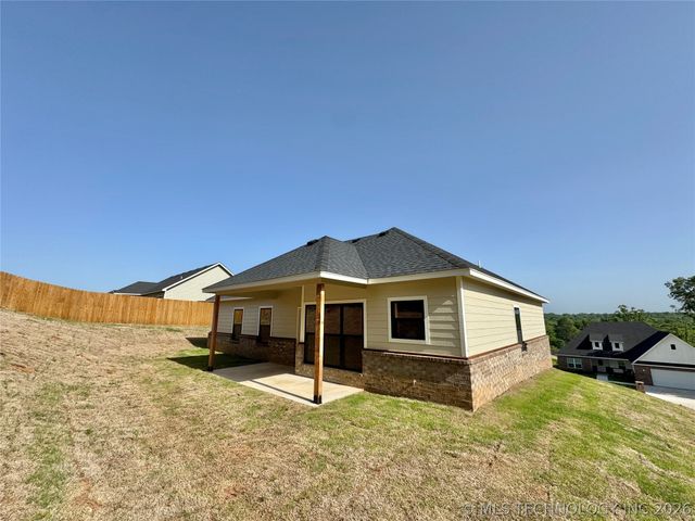 824 E Harlan Drive, Tahlequah, OK 74464
