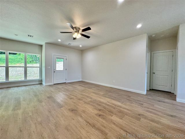 824 E Harlan Drive, Tahlequah, OK 74464