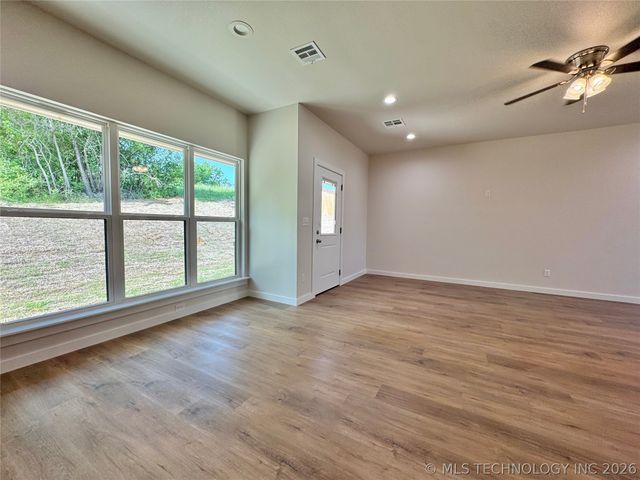 824 E Harlan Drive, Tahlequah, OK 74464