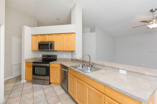 4550 ROUNDVIEW COURT, Land O Lakes, FL 34639