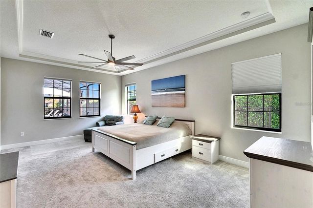 10304 MEADOWRUN DRIVE, Lithia, FL 33547