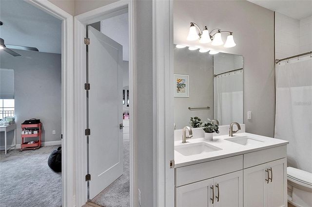 10304 MEADOWRUN DRIVE, Lithia, FL 33547