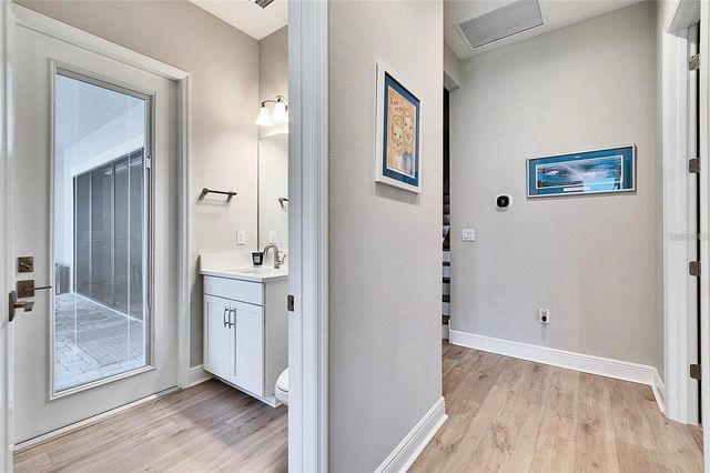 10304 MEADOWRUN DRIVE, Lithia, FL 33547