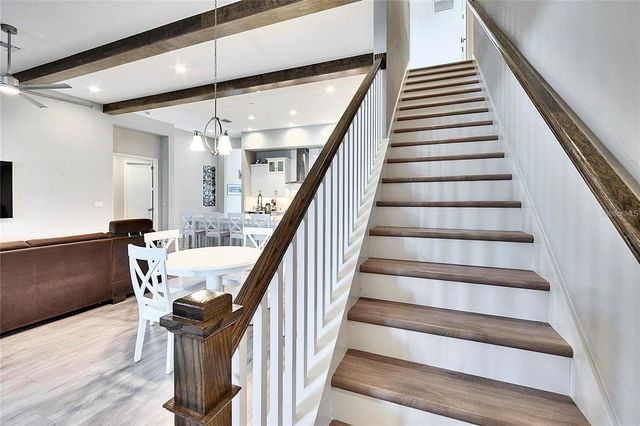 10304 MEADOWRUN DRIVE, Lithia, FL 33547