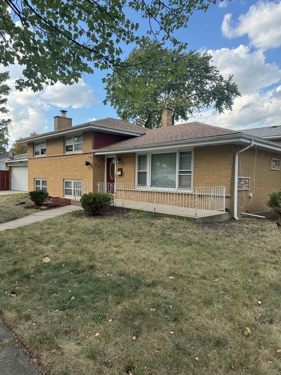 9558 S Sacramento Avenue, Evergreen Park, IL 60805