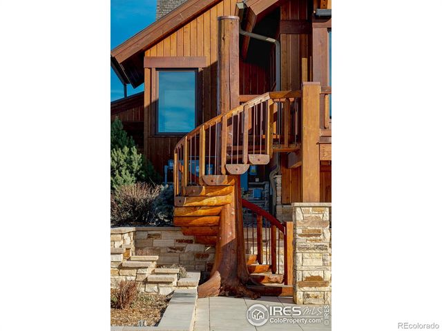 8642 Mineral Road, Longmont, CO 80503