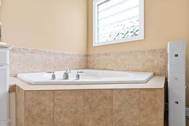166 Creekwood Circle, Smithfield, NC 27577
