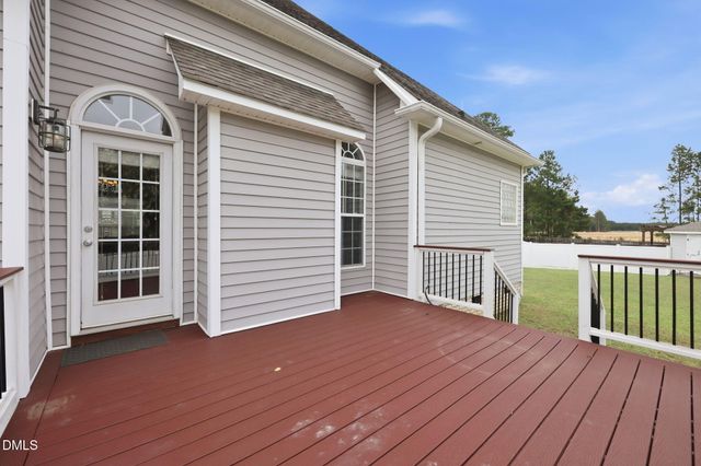 166 Creekwood Circle, Smithfield, NC 27577