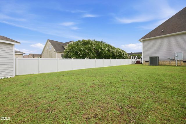 166 Creekwood Circle, Smithfield, NC 27577