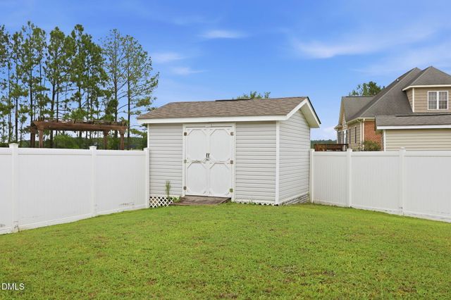 166 Creekwood Circle, Smithfield, NC 27577