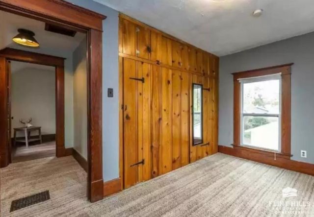 903 Poplar Street, Wamego, KS 66547