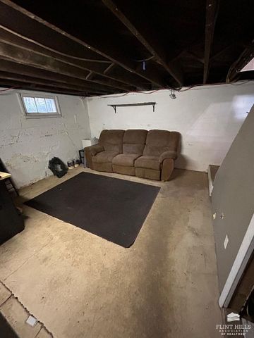 903 Poplar Street, Wamego, KS 66547