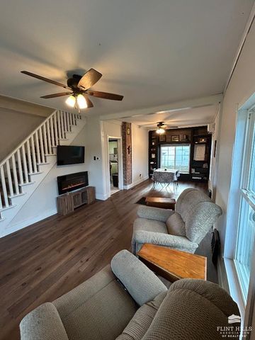 903 Poplar Street, Wamego, KS 66547