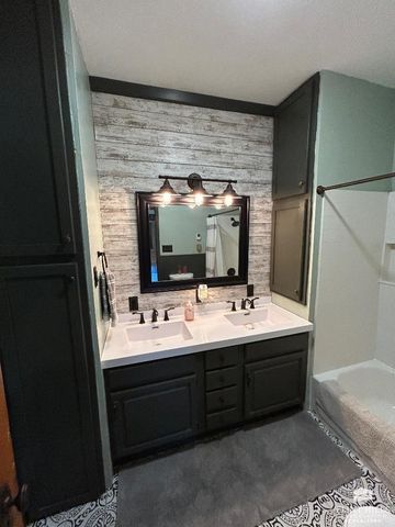 903 Poplar Street, Wamego, KS 66547