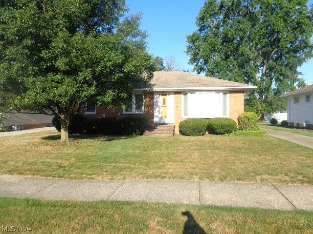 7308 Mayberry Drive, Parma, OH 44130