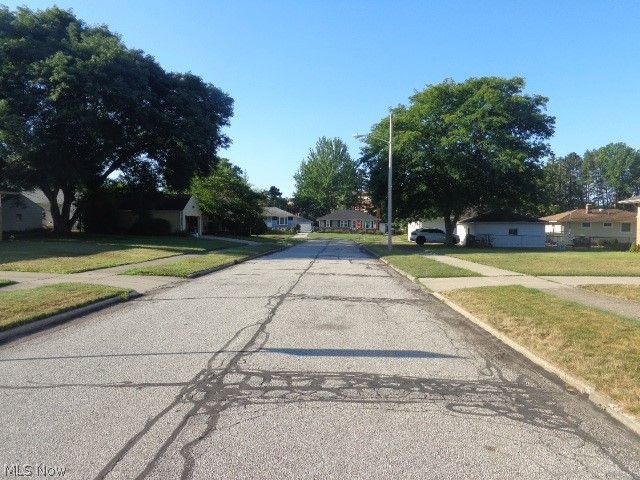 7308 Mayberry Drive, Parma, OH 44130