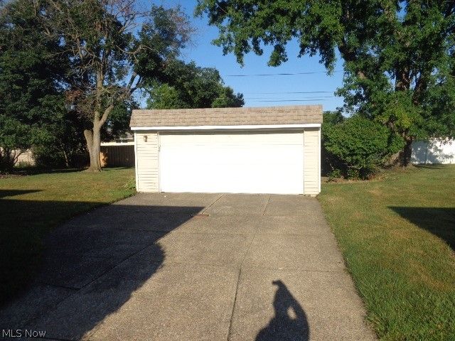 7308 Mayberry Drive, Parma, OH 44130