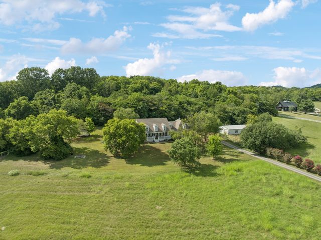 4235 Little Pond Ln, Thompsons Station, TN 37179