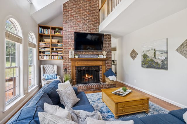 4235 Little Pond Ln, Thompsons Station, TN 37179