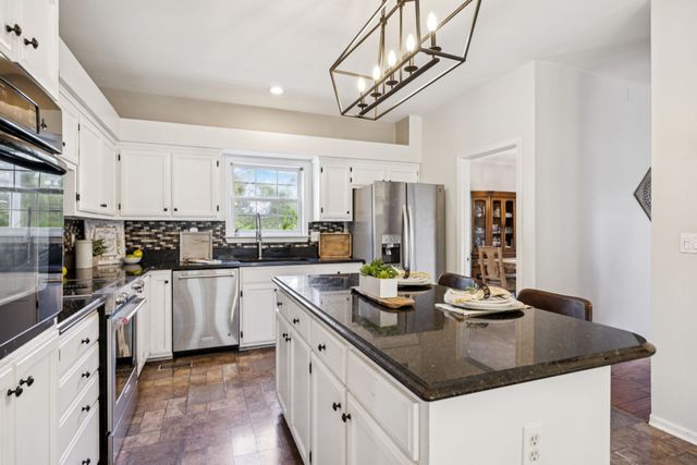 4235 Little Pond Ln, Thompsons Station, TN 37179