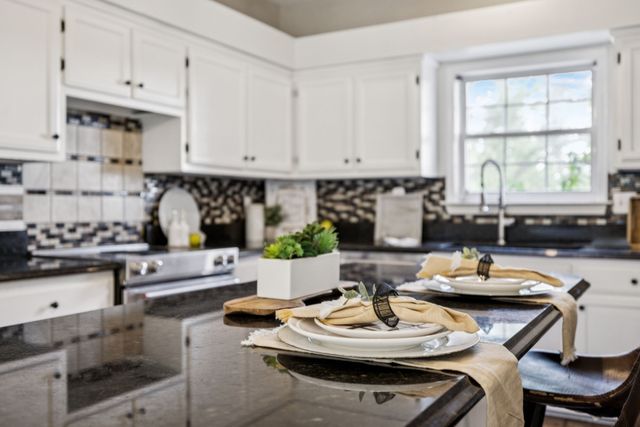 4235 Little Pond Ln, Thompsons Station, TN 37179