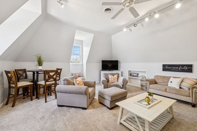 4235 Little Pond Ln, Thompsons Station, TN 37179