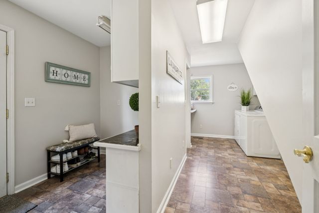 4235 Little Pond Ln, Thompsons Station, TN 37179