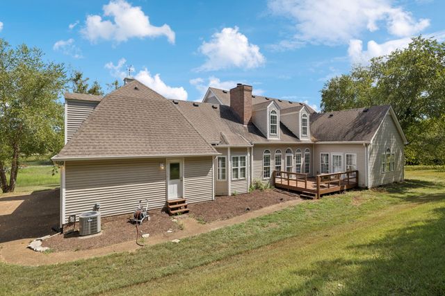 4235 Little Pond Ln, Thompsons Station, TN 37179
