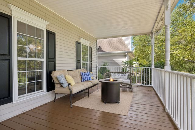 4235 Little Pond Ln, Thompsons Station, TN 37179