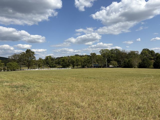 4235 Little Pond Ln, Thompsons Station, TN 37179