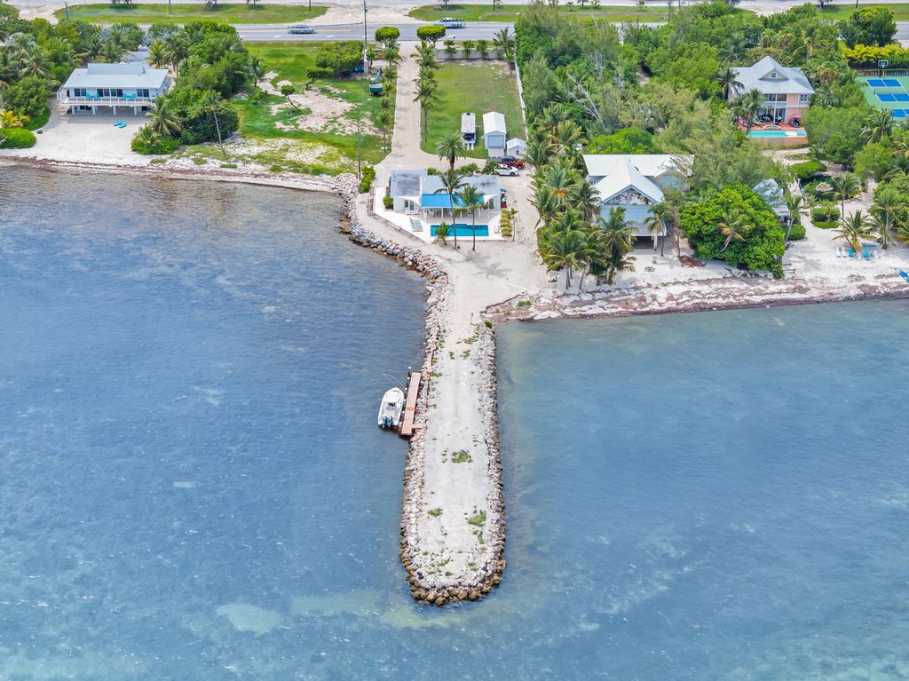 75691 Overseas Highway, Lower Matecumbe, FL 33036