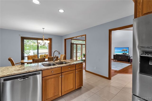 45 Red Maple Court, Amherst, NY 14228